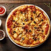 Пицца и Фокачча на тонком тесте спец-цена